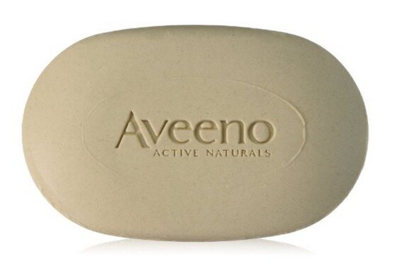 Aveeno Fragrance-Free Moisturizing Bar for Dry Skin